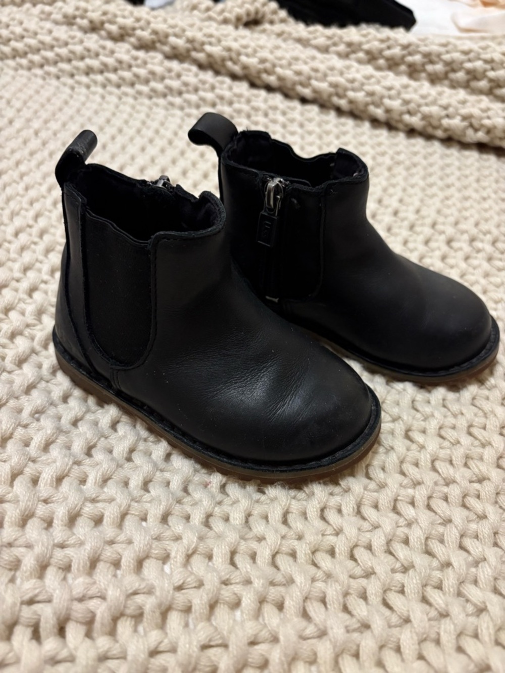 UGG Kids Black Chelsea Zip Ankle Boots